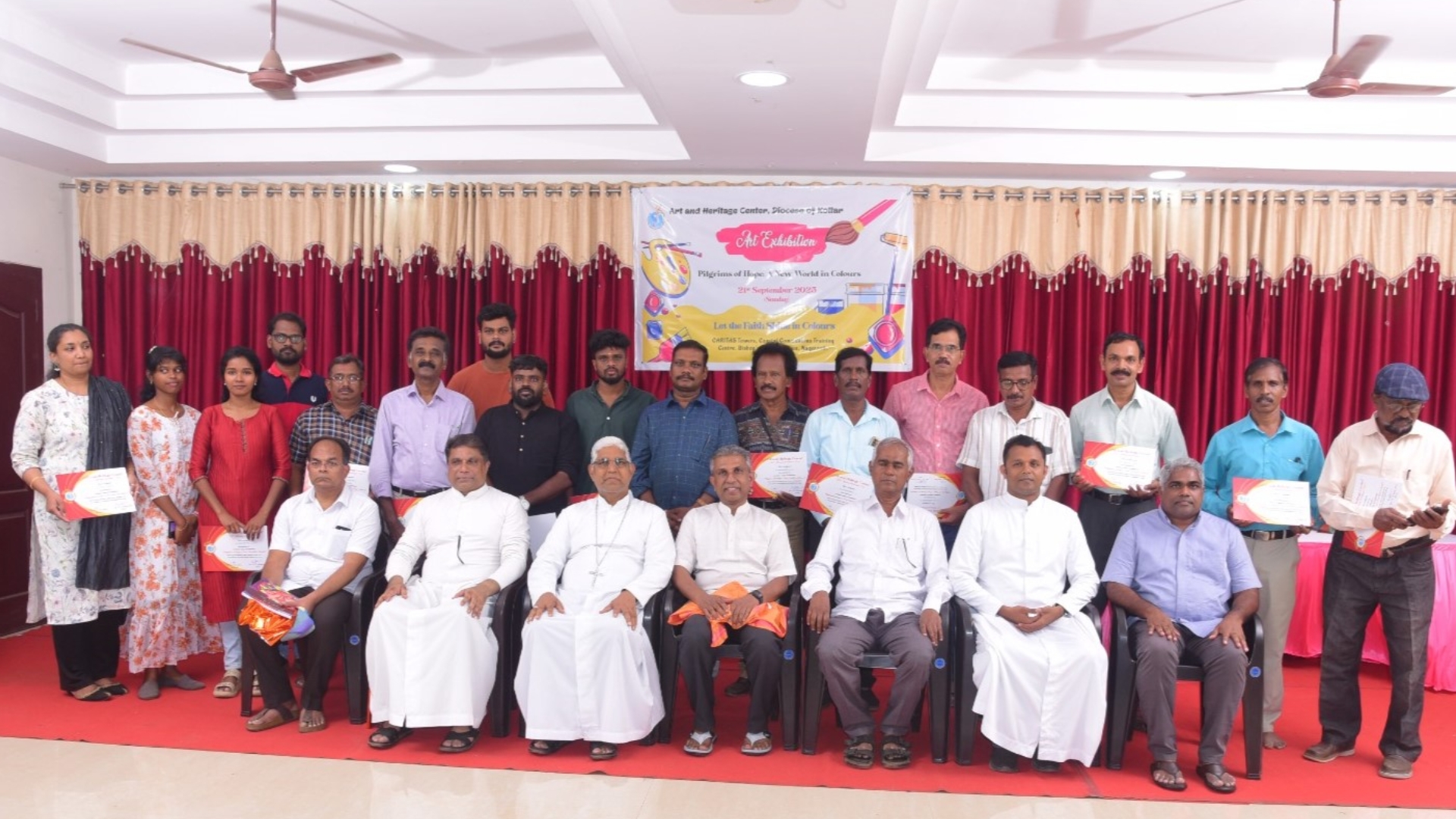 கலை என்பது ஒரு தொழில் மட்டுமல்ல, சமூகத்தில் மதிப்புகளையும் நம்பிக்கையையும் உருவாக்கும் ஒரு தொழிலும் என்பதை வலியுறுத்தினார்.