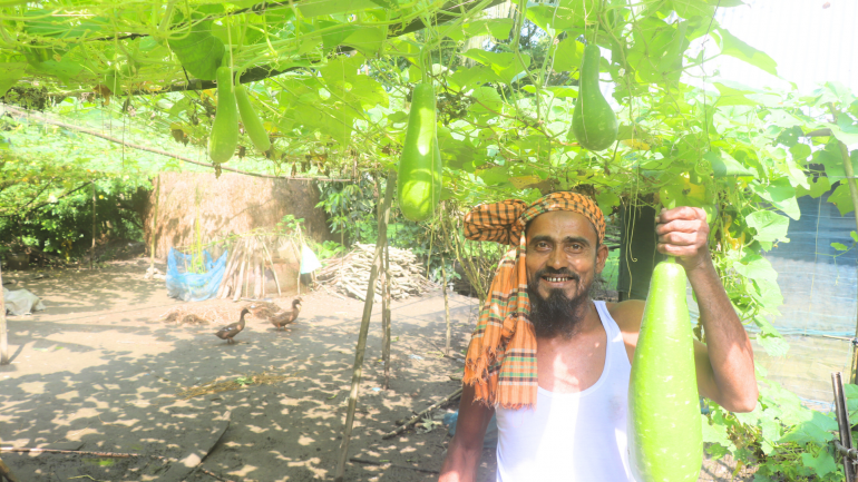 அதே கிராமத்தைச் சேர்ந்த 35 வயதான விவசாயி ஏதி பாண்டேவும் இதே கருத்தை வெளிப்படுத்தினார். 